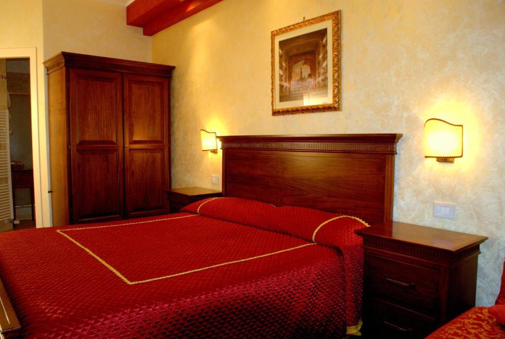 La Portella Fabriano Room photo